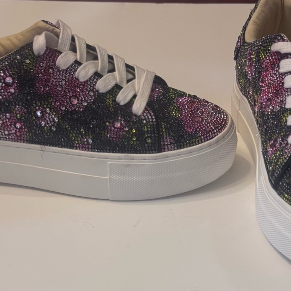 ✨ Betsey Johnson Crystal Sneakers | Size 8 | Multicolor Sparkle - Picture 4 of 8